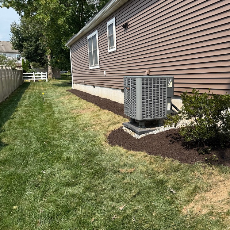 Landscaping and Lawncare in Downington, PA Landscaping and Lawncare in Downington, PA